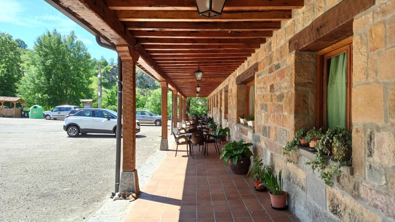 Hostal Restaurante Ventasierra Valdoré Exteriör bild