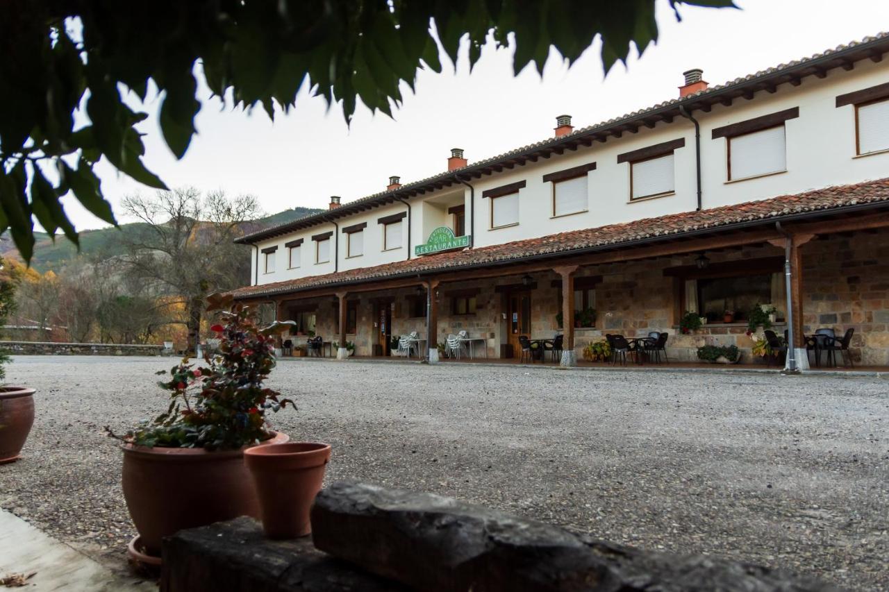 Hostal Restaurante Ventasierra Valdoré Exteriör bild